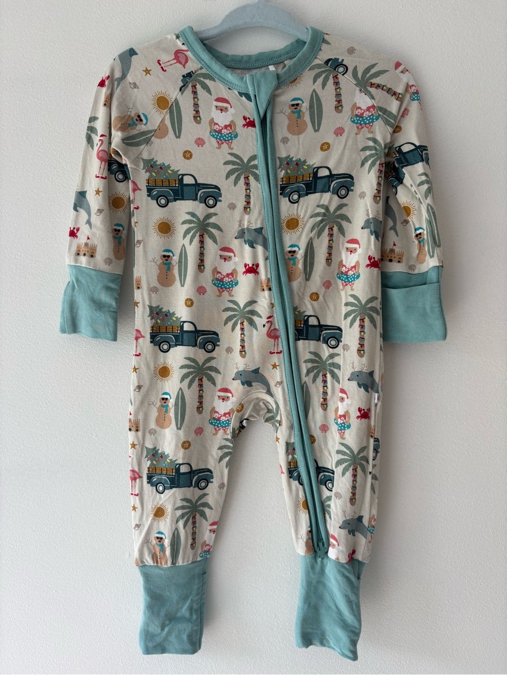 Bamboo Sleeper Holiday Christmas Santa on Vacation
